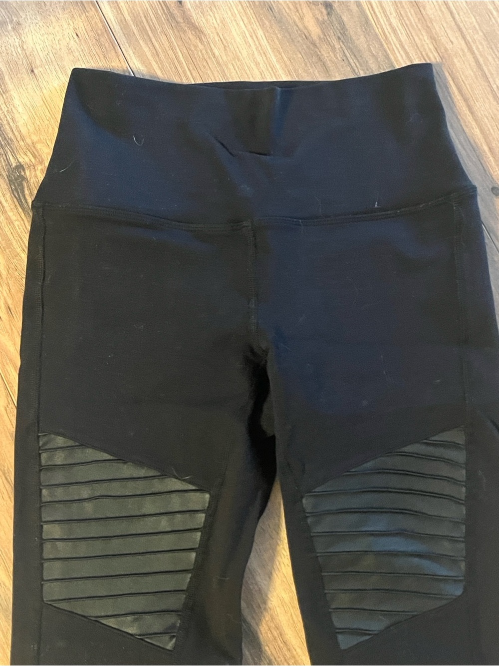 Alo Yoga Leggings Womens Moto Black Leggings - Picture 4 of 13